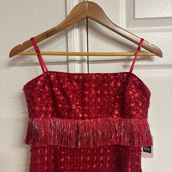 SAYLOR Caitriona Mini Dress in Ruby Size S - Picture 7 of 8